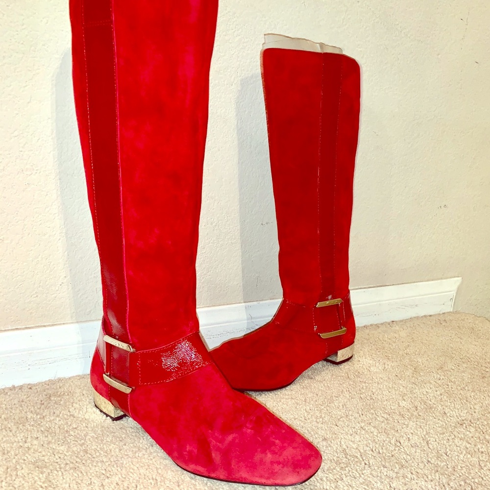 $200+ Suede leather Tahari boots 6 36